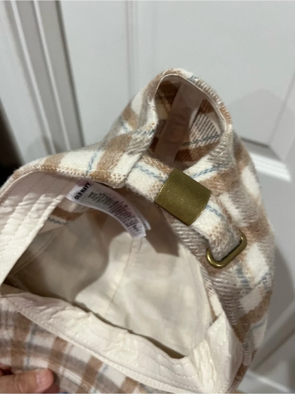 Old Navy One Size fits Most Wool Blend Plaid Cap in Cream and Brown